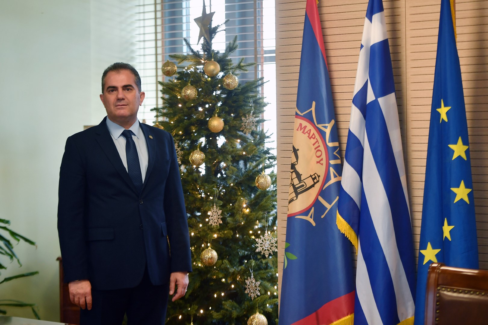 Φωτογραφία του Δημάρχου σε μήνυμά του για το 2025