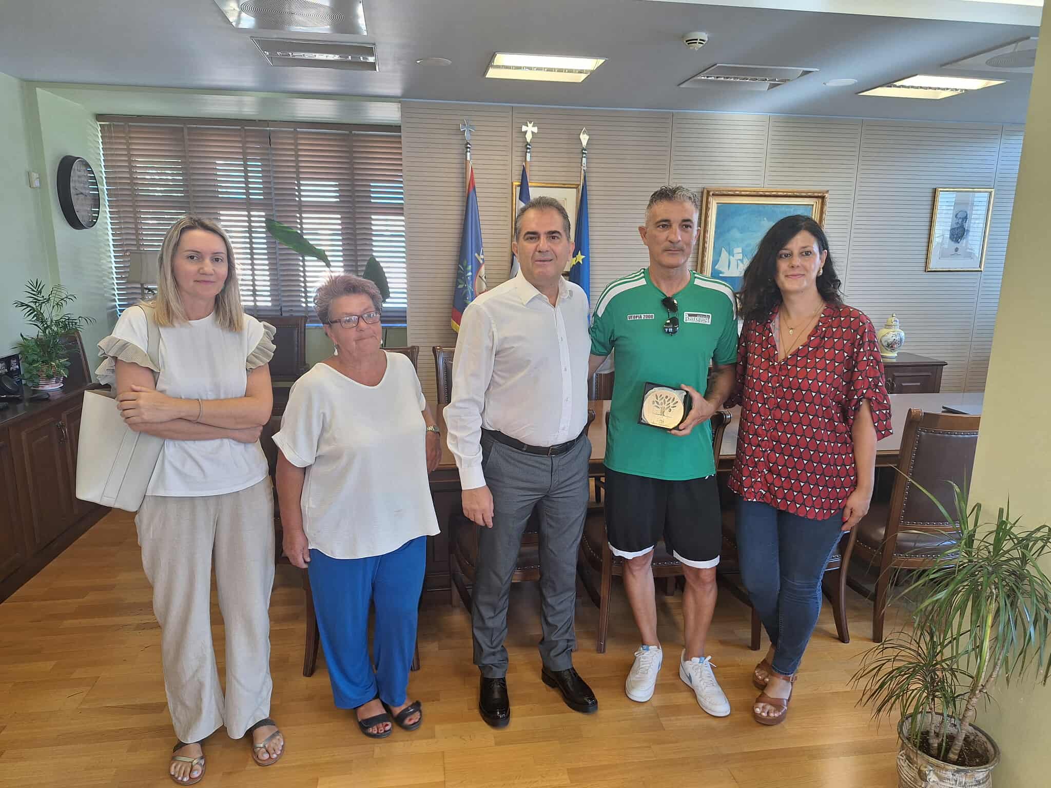 ιταλος ποδηλατης καλαματα 140725 1